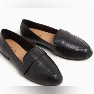 NEW! TORRID Black Faux Crocodile Almond Toe Loafer SIZE 8 (WW)